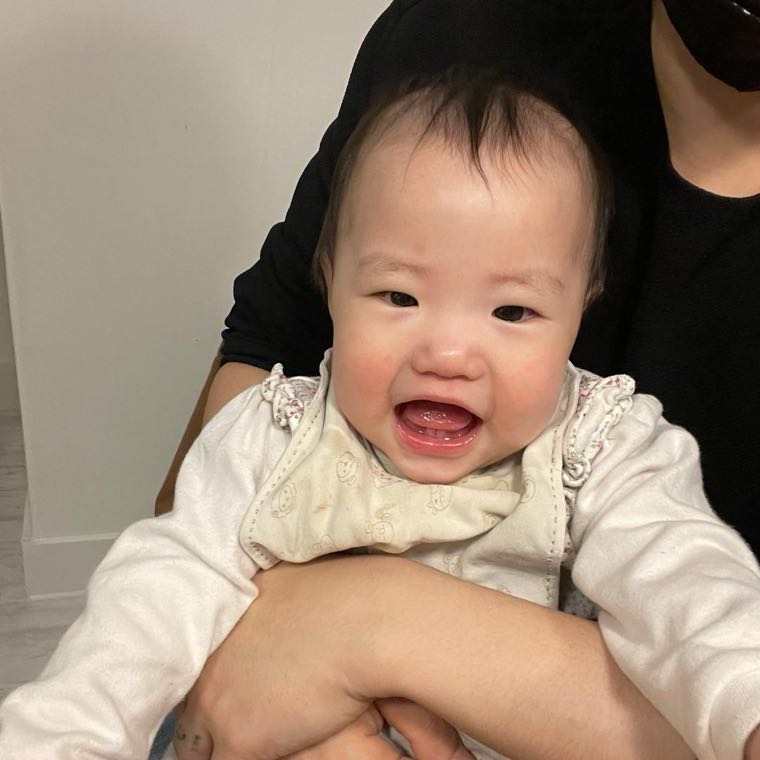 아기 영양제, 꼭 먹여야 할까 — 비타민D·철분·유산균 언제 챙기나
